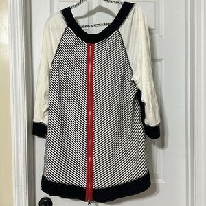 Chicos Zenergy boat neck blouse with back zipper/stripe detail